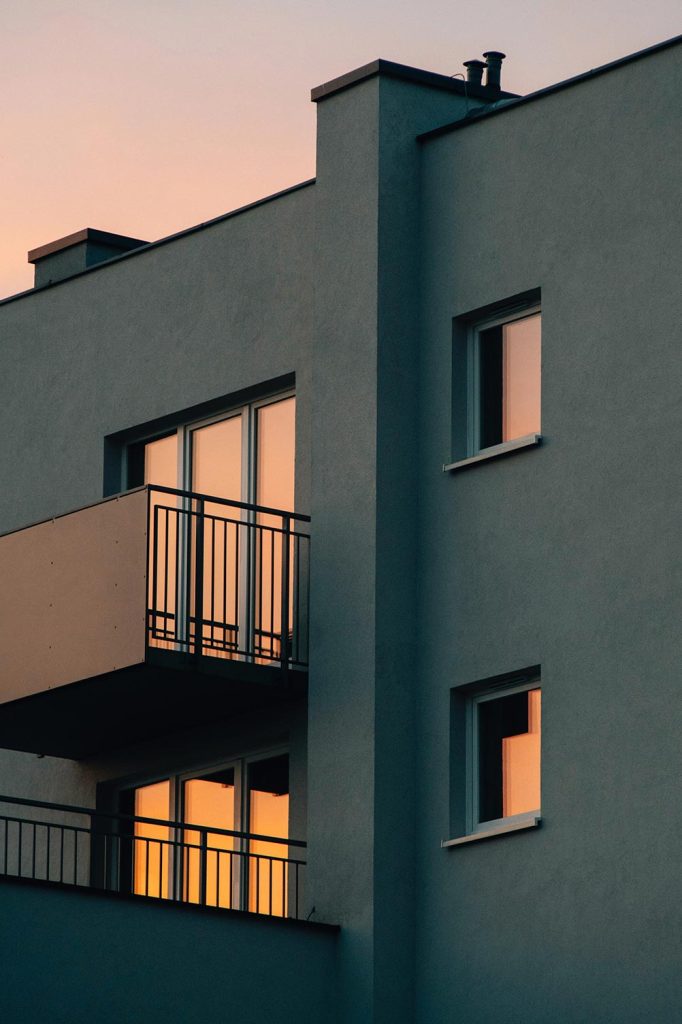 luke-oslizlo-3oTWRtEElPk-unsplas